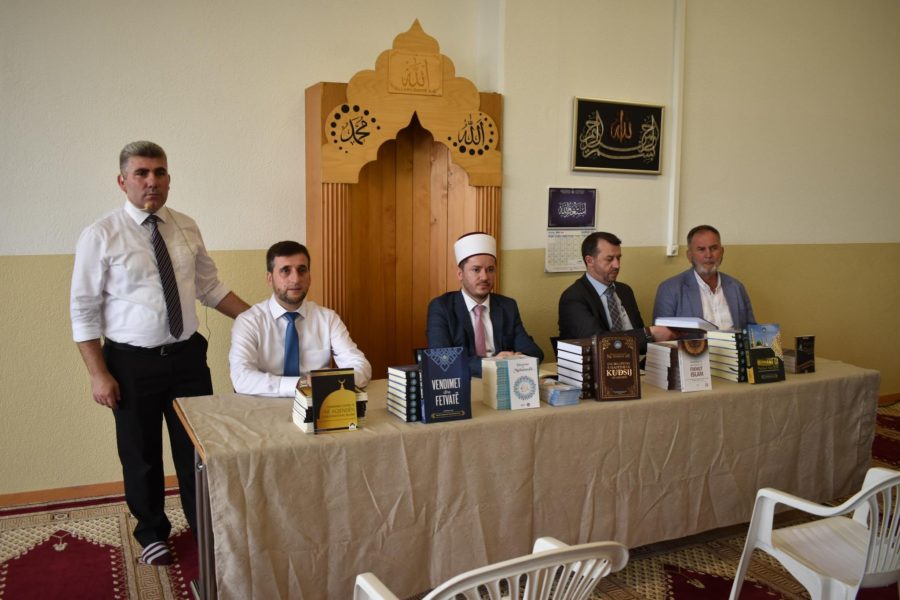Aktivitet fetar dhe promovim libri në xhaminë shqiptare në Lozanë